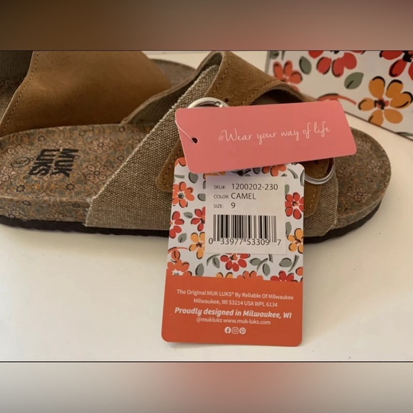 MUK LUKS Tan Buckle-Accent Valerie Terra Turf Sandal- Women Size 9 Women Sandals - Picture 12 of 13